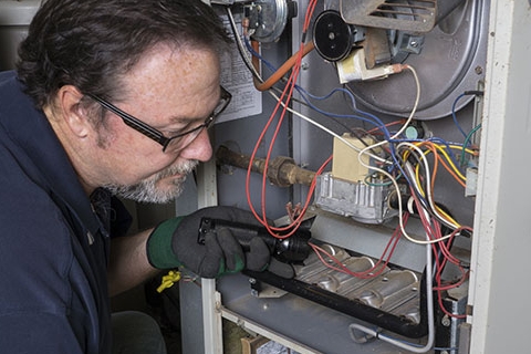 Proper HVAC System Maintenance to Prepare for the Change of Season